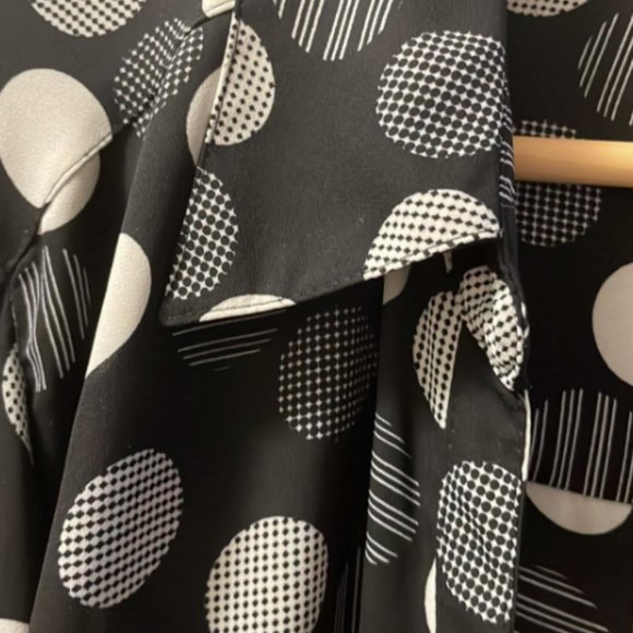 Collection by Michael Strahan Polka Dot Button-Up Blouse, women Size XXL - Picture 3 of 6